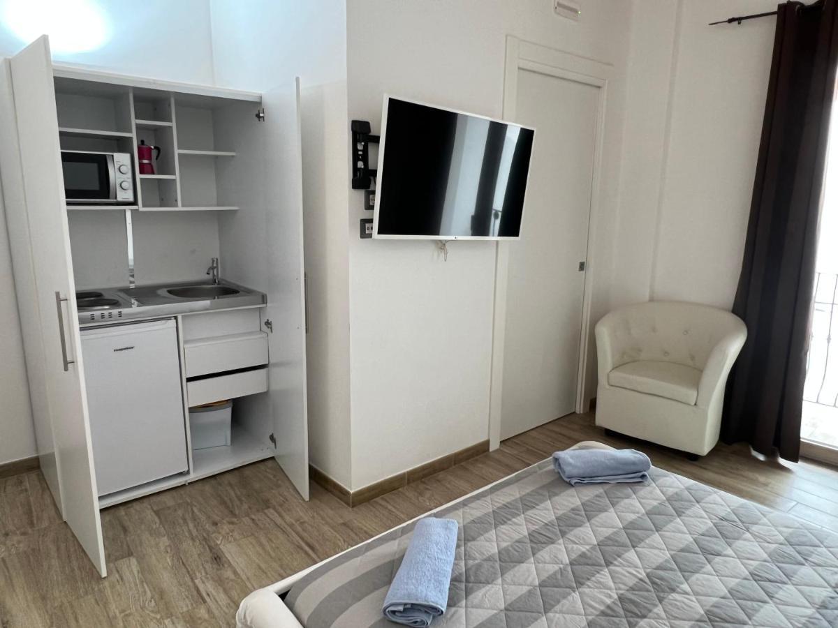 L'Angelo Bianco Apartment Pula Bagian luar foto